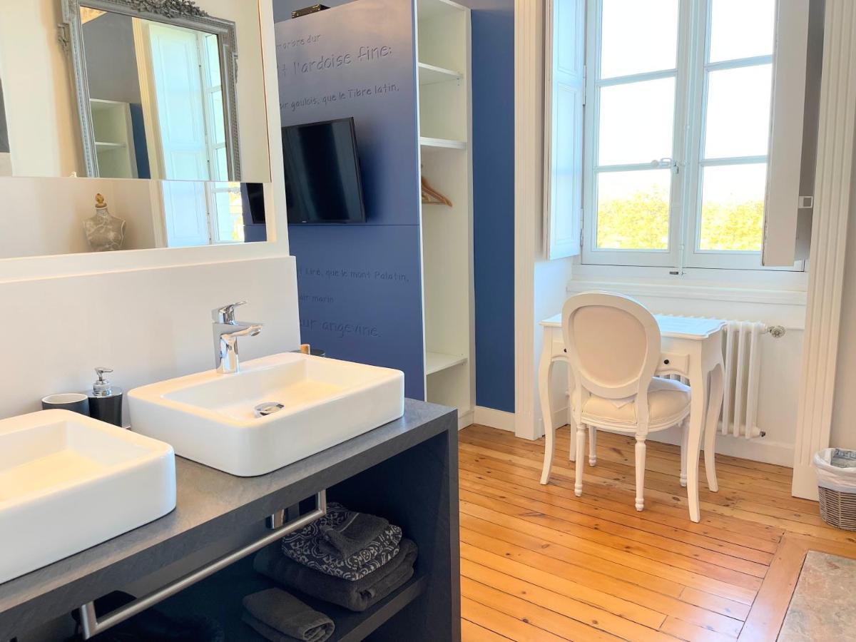 Domaine Du Plessis Grimaud Bed & Breakfast Saint-Viaud Dış mekan fotoğraf